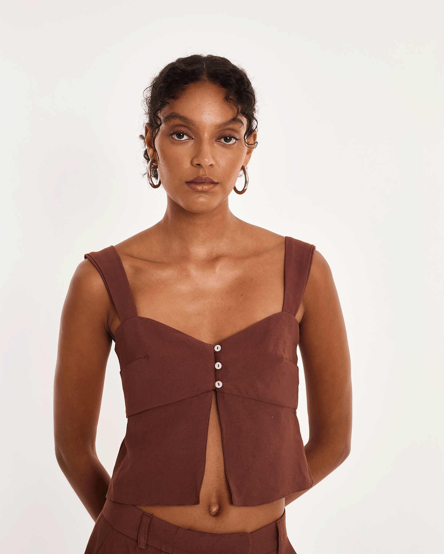 BROWN TOP